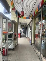 Sims Avenue (D14), Retail #550030361